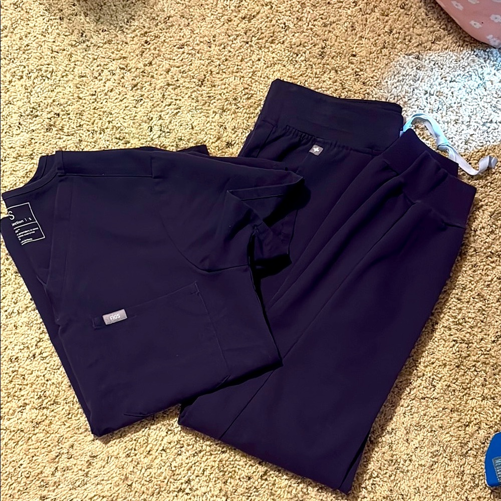 Figs the set in purple jam
